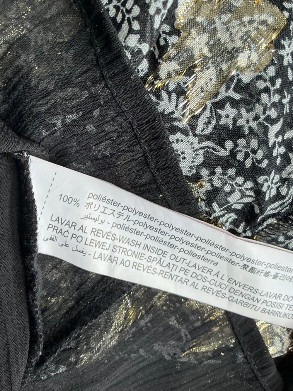 Zara lightweight button